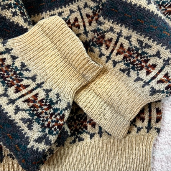 Vintage Regatta Sport Snowflake Stripe Pattern 100% Wool Sweater Size Medium - Picture 10 of 13